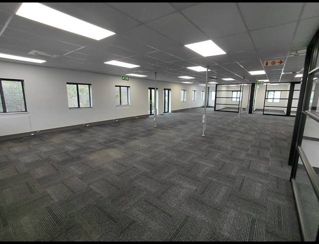 270M² OFFICE TO LET IN VORNA VALLEY